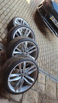 Audi 5x112 R21 stredová 66,6  ET25 - 2