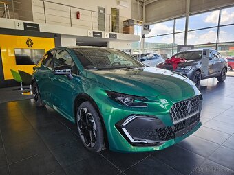 Renault Clio, Techno TCe 115 - NOVÉ - 2