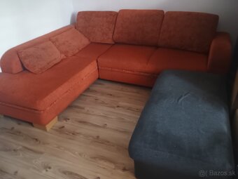 Darujem gauč s taburetou - 2