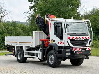 IVECO TRAKKER 360, 4x4, valník s hydraulickou rukou - 2