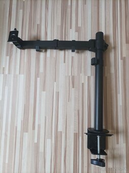 Držiak stojan na monitor TV Bontec MDM001B 13-32" - 2