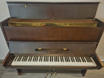 Akustické pianíno PETROF (r. 1971, Hradec Králové) - 2
