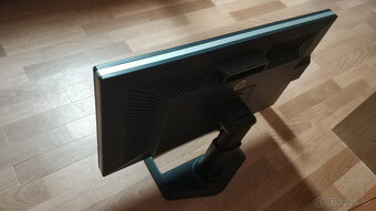 30" HP ZR30w IPS 2560x1600 - 2
