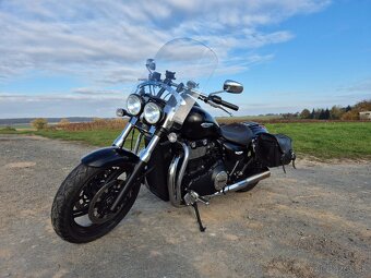 Triumph Thunderbird Storm - 2