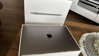 Apple Macbook Air Retina 2018 I5 space gray - 2