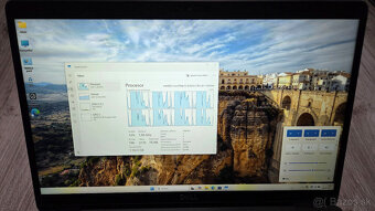 Predám DELL Latitude 5500 - 2