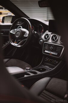 Mercedes Benz CLA 220 4Matic Amg line, night packet - 2