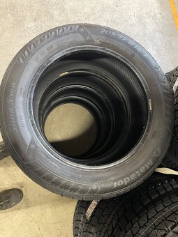 205/55R16 - 2