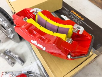 Brzdový kit Forge Motorsport 6-píst 330mm 5x100 - 2