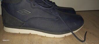 Chlapčenské topanky Umbro, veľkosť 37 ,5 - 2