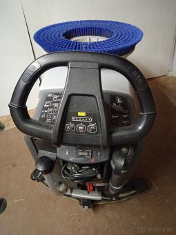 Nilfisk SC 401 - Umývaci stroj - 2