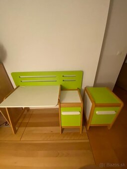 Písací stôl - masív - 2