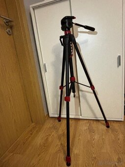 CANON EOS 2000 D+18-55mm - 2