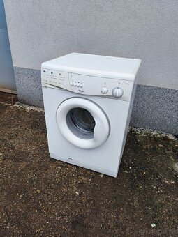 Automaticka pracka whirpool - 2