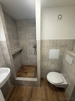 Prenájom garzonka Žiar - 2