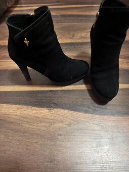 Čižmy 36. Veľkosť - 2