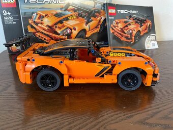 Lego Technic Chevrolet Corvette ZR1 - 2