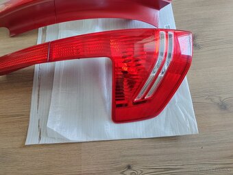 Citroen C4 zadné svetlá - 2
