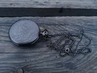 Čierne vreckové hodiny - 2