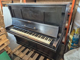 Klavír - piano - 2