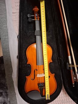 Predám 1/8 husličky gear for music - 2