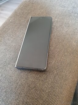 Predám Samsung Galaxy Z Fold 4 farba Grey... - 2