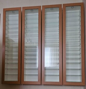 Vitríny IKEA BERTBY - 2