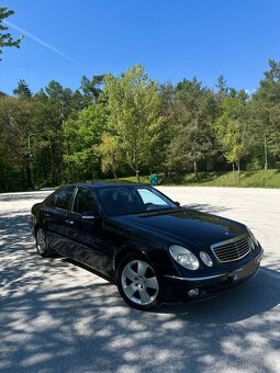 Mercedes-Benz w211 e220 cdi Avantgarde - 2