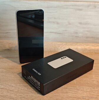 Samsung Galaxy S24 8gb/128gb - 2