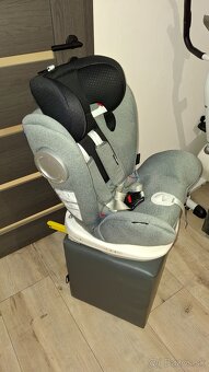 Detská autosedačka + isofix - 2