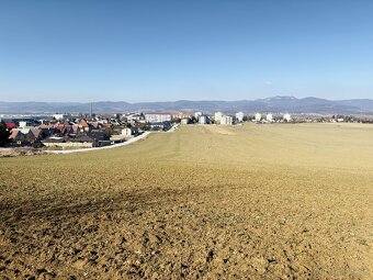 Na predaj investičný stavebný pozemok- Ilava /5415m2/ - 2