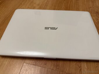 Predám notebook ASUS  16,5” displej - 2
