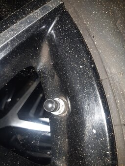 Pneu toyota Raw 4 - 2