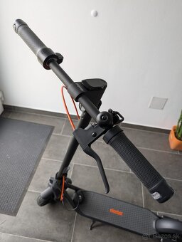 Ninebot KickScooter F2 Plus E by Segway - 2