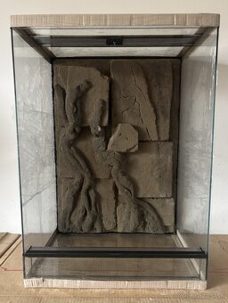 Terárium 50x40x70 s 3D stenou - 2