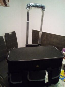 Predám tašku na náradie na koliečkach. - 2