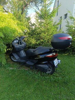 Suzuki Burgman 125 - 2