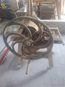 Rezačka na pokrivu / sečkaren - 2