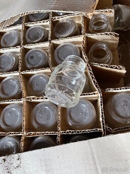 Rôzne sklenené fľaštičky - 2