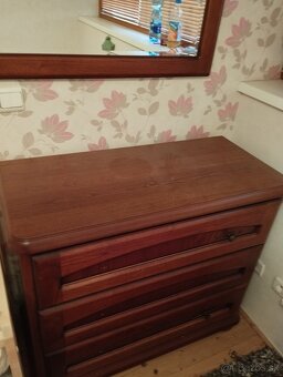 Stará komoda – úložný priestor - 2