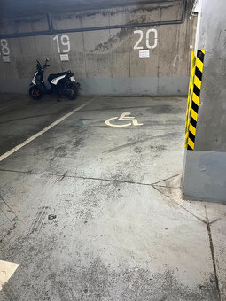 Parkovacie miesto/státie, Mäsiarska ul., Košice - 2