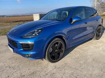 Porsche Cayenne - 2