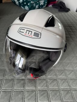 Prilba na motorku XL nova biela - 2
