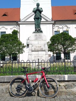 Cestný bicykel SL8 - 2