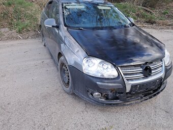 Rozpredam volkswagen jetta na diely - 2