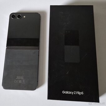 Samsung Galaxy Z Flip 5 512GB - 2