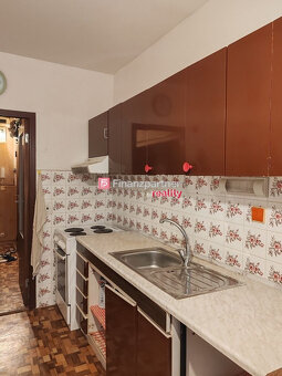 Predaj 3 izbový byt Brezová pod Bradlom - 2
