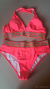 Predan krasne nove plavky - 2