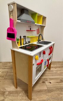 Detská drevená kuchynka - 2