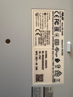 Notebook ASUS R429M - 2